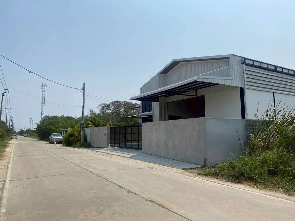 picture Rent Warehouse usage 314 sqm near Mahidol university - 1/6