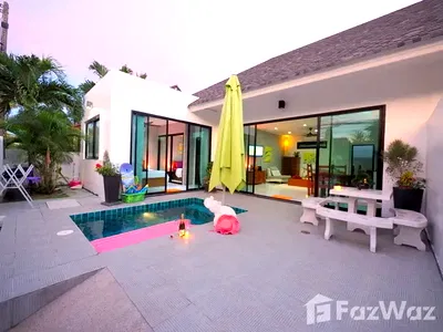 Houses for sale Wiset Road Phuket : 2 Bedroom Villa for sale in Rawai, Phuket  5962776