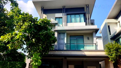 Houses for sale Bueng Kum : 📌 For Sell 3-story House NARASIRI TOPIARY 4 bedroom 6 bathroom