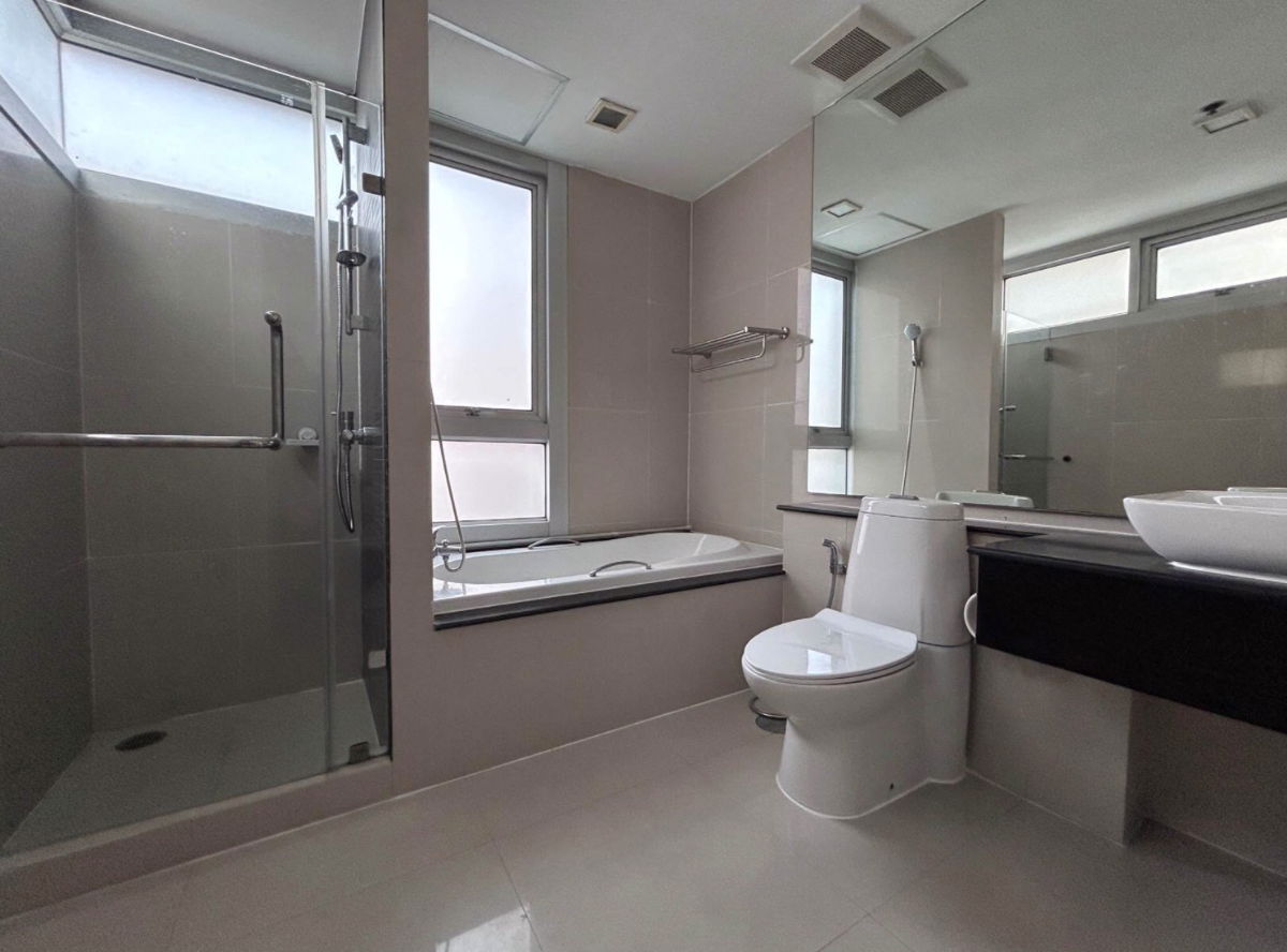 picture Nusasiri Grand - 10/17