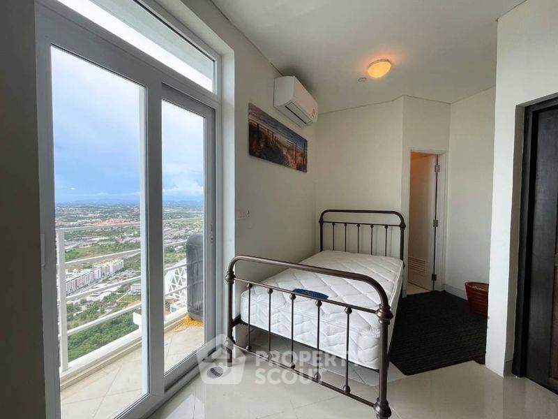 picture 4-BR Condo at Reflection Jomtien Beach Pattaya close to Pattaya (ID 2489085) - 5/14