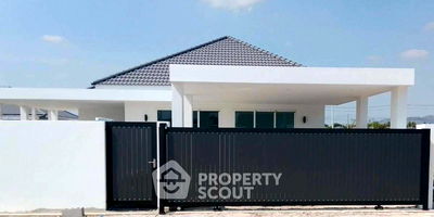 Houses for sale Hua Hin Prachaubkirikhan : 3-BR Villa in Hin Lek Fai (ID 2524402)