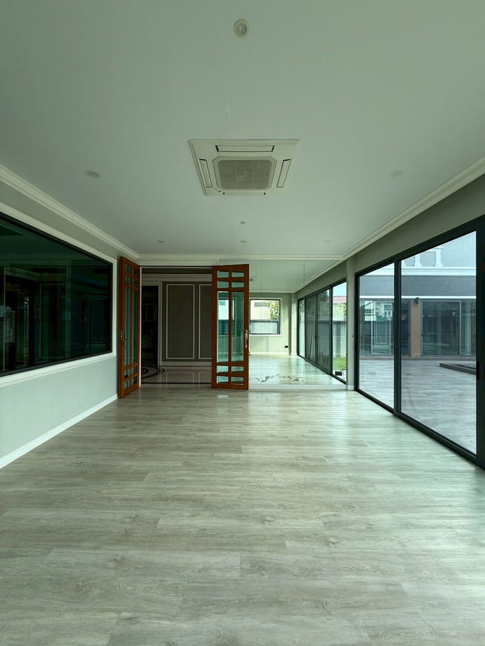 รูป 🏡 ให้เช่าบ้านเดี่ยวหลังใหญ่ พร้อมสระว่ายน้ำ | ใกล้ BTS แจ้งวัฒนะ 14 บ้านปลูกสร้างเอง บิ้วอินทั้งหลัง เหมาะสำหรับครอบครัวขนาดใหญ่ - รูปที่ 4/17