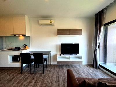 เช่าคอนโด ศรีราชา ชลบุรี : ให้เช่า : KNIGHTSBRIDGE 1 ห้องนอน (35 ตรม) วิวภูเขา ใกล้ห้างโรบินสัน นิคมแหลมฉบัง