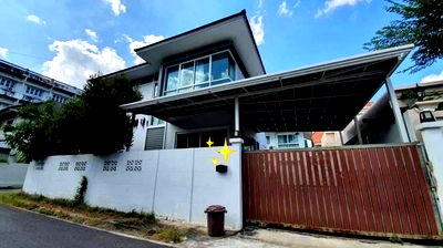 ทาวน์โฮมให้เช่า : 🏡 บ้านเดี่ยวหัวมุม ทำเลทองเสรีไทย | 4 นอน เฟอร์ครบ ใกล้รถไฟฟ้า