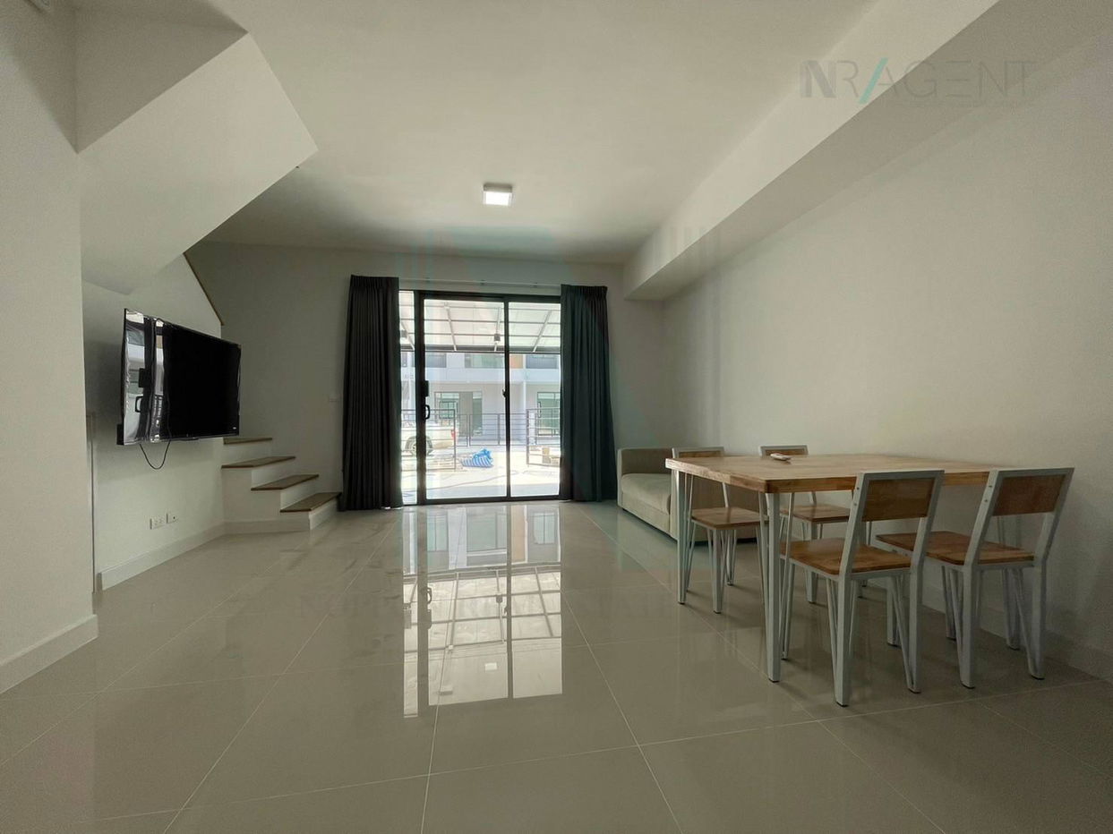 รูป 📌 ให้เช่าทาวน์เฮาส์ 2 ชั้น พลีโน่ สุขุมวิท-บางนา 2 3 ห้องนอน 2 ห้องน้ำ - รูปที่ 3/8