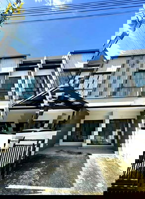 เช่าทาวน์โฮม ถนนสุขาภิบาล 5 : ปล่อยเช่า หมู่บ้าน เวิร์ฟ สายไหมซอย 56 