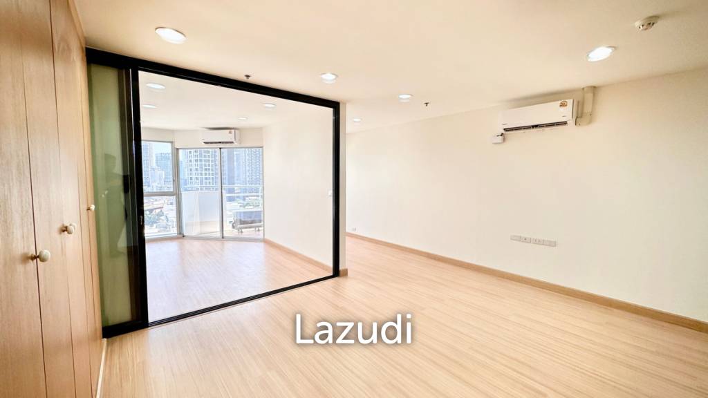 รูป 51.65 sqm 1 Bedroom Condo on High Floor at The Waterford Diamond Khlong Toei Bangkok - รูปที่ 2/12