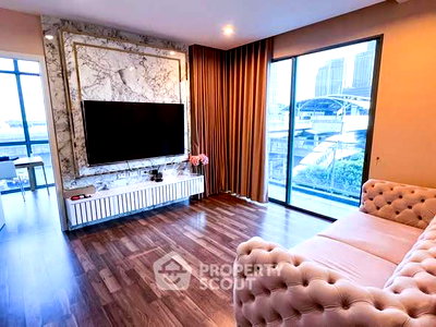 Condos for sale Kluaynamthai 2 Hospital  : 2-BR Condo at The Room Sukhumvit 62 near BTS Punnawithi (ID 2433977)