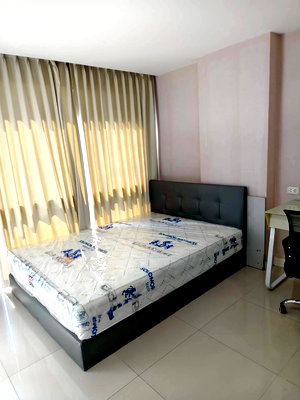 เช่าคอนโด ถนนบางนา - ตราด : ให้เช่าคอนโด สวิฟท์ คอนโด ตึก C ชั้น 8 ขนาด 29 ตร.ม. ราคา 7,000 บาท  ห้องมุม ใกล้ ม.เอแบคบางนา