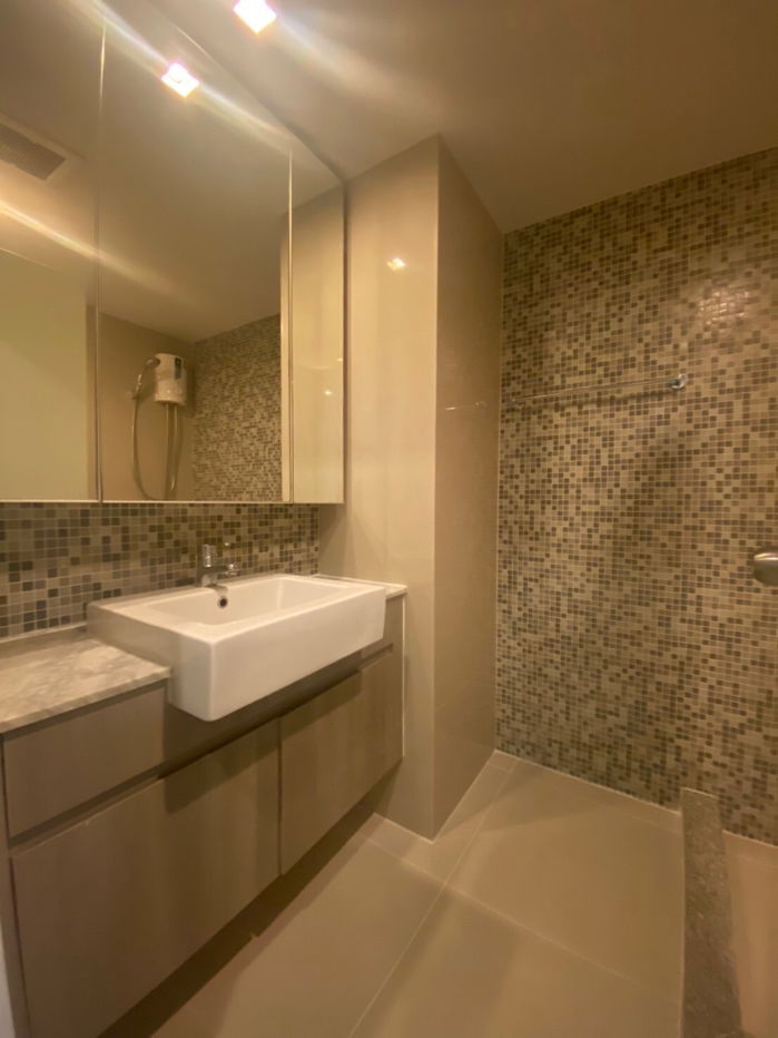 รูป ให้เช่า วีคอนโด we condo ใกล้เลียบด่วนรามอินทรา ติดถนนใหญ่ วิวเมือง - รูปที่ 10/14