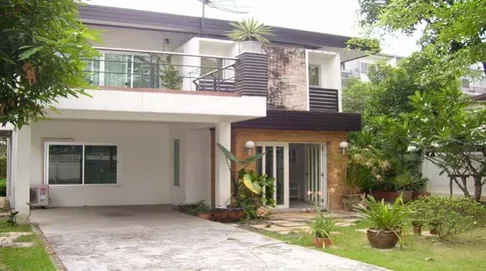 🔼🔽 AccomA 📩 3 BR House in Chong Nonsi (1711087)