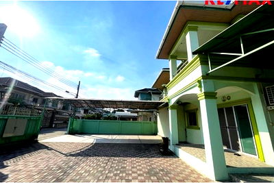 Houses for sale Bang Na Tai : [920091070-46] "Luxurious Thai Paradise Home - Modern Elegance Awaits!"