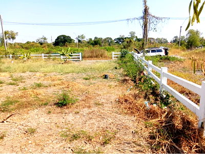 ที่ดิน เมืองสมุทรปราการ สมุทรปราการ : ขายที่ดินต่ำกว่าราคาประเมิน เนื้อที่ 95 ตรว.ถมเรียบร้อยพร้อมล้อมรั้ว คาวบอย ใน ม.เมืองเอก ซ.เทศบาลบางปู 85 ต.บางปูใหม่ อ.เมือง จ.สมุทรปราการ