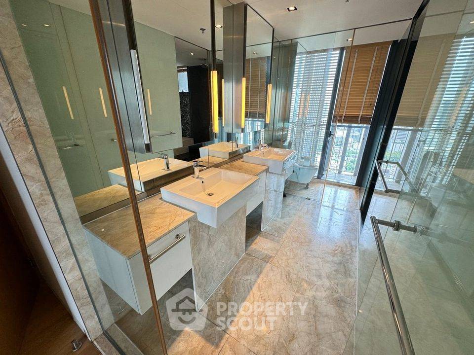 picture 3-BR Condo at The Met Sathorn near BTS Chong Nonsi (ID 1921464) - 3/5