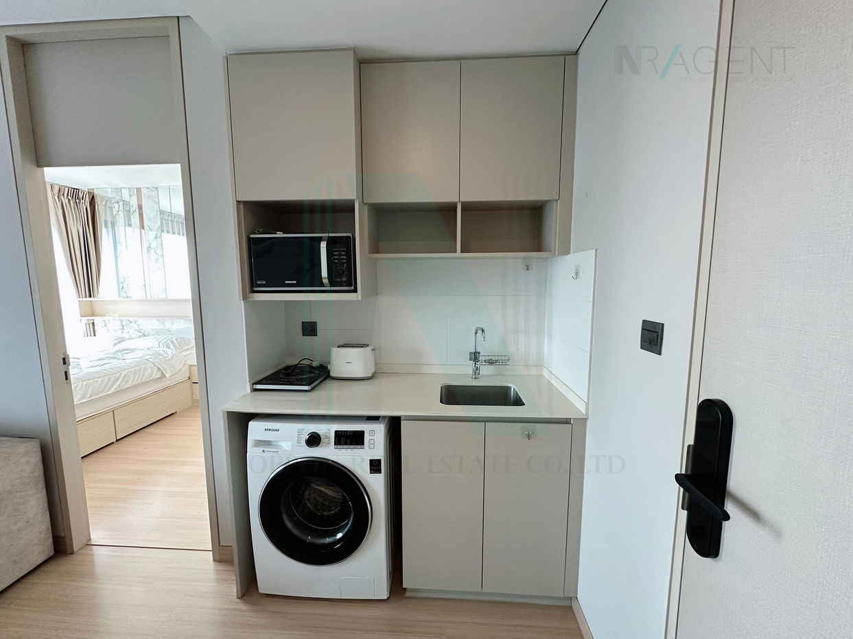 picture ð For Rent Condo LUMPINI SUITE PHETCHABURI - MAKKASAN Building 1, Floor 23,1 bed room, Room size 28.00 sqm - 1/8