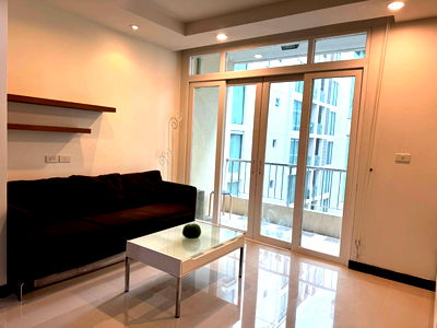 Condos for rent 700 Year Sports Arena Chiang Mai : Condo for rent with   1 bedroom, 1 bathroom and   1 kitchen.   