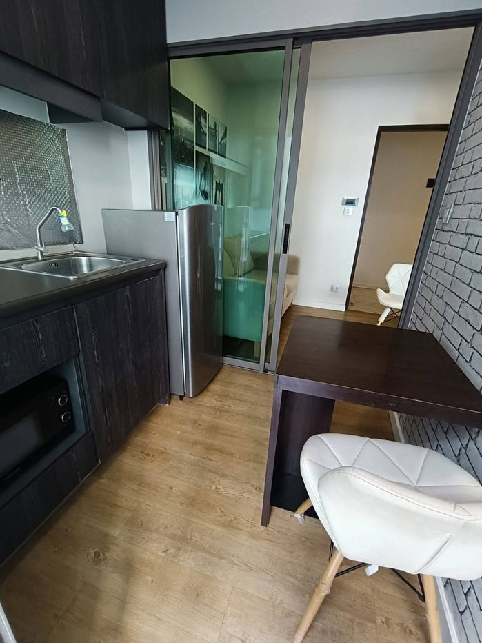 รูป เอสต้า ใกล้รถไฟฟ้าบีทีเอสสายหยุด ติดต่อเช่าฟ้า โทร 0658309884 ไลน์ไอดี @condo55 - รูปที่ 13/14