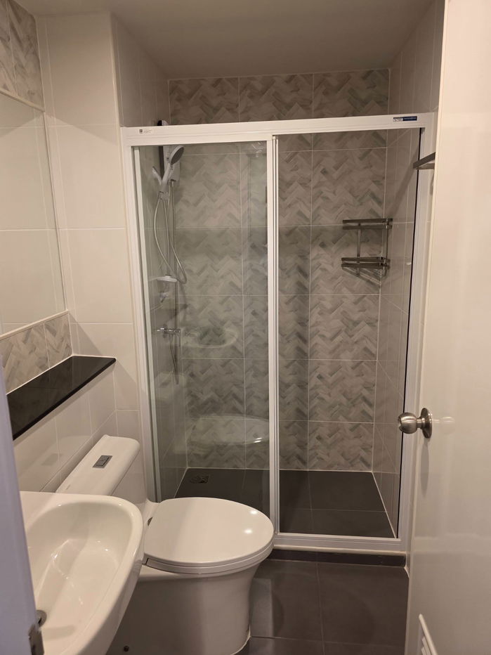 picture Condo for rent: Regent Home Bangna, ready to move in. If interested, contact Line @goodmanpro or call 0999029192. - 6/7