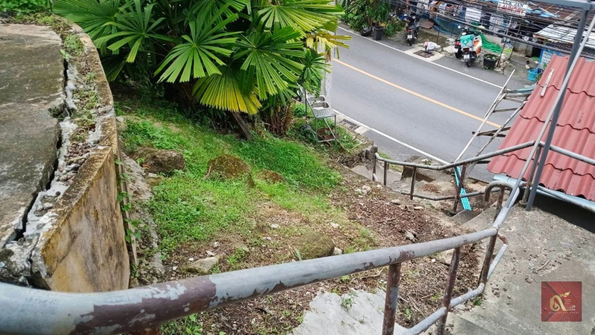 รูป ที่ดินและสิ่งปลูกสร้าง 4 หลัง ถนนนาใน ป่าตอง ภูเก็ต - รูปที่ 4/9