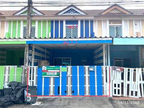 TOWN HOUSE for sale  Khlong Sam Khlong Luang Pathumthani