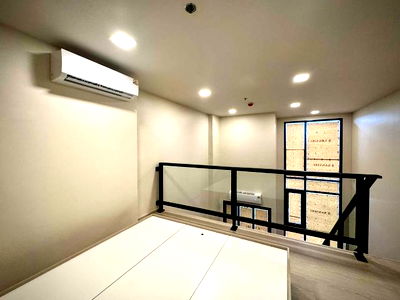 Condos for sale Sathon Road : For sale FLO by Sansiri Condonium