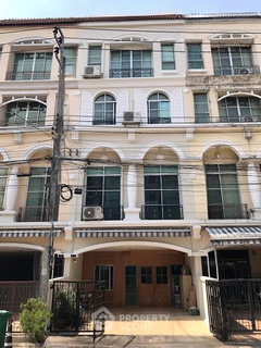 รูปภาพ ทาวน์เฮ้าส์ 4-ห้องนอน ที่ บ้านกลางเมืองแยกรัชดา-ลาดพร้าว ใกล้ MRT รัชดาภิเษก (ID 2448427)