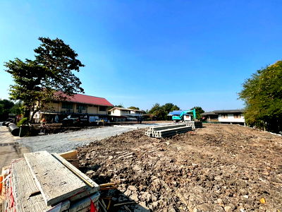Land for rent Nonthaburi : Call : 091-495-0555 Filled land plots located on Soi Bang Rak Noi 18, Rattanathibet Road, Mueang Nonthaburi