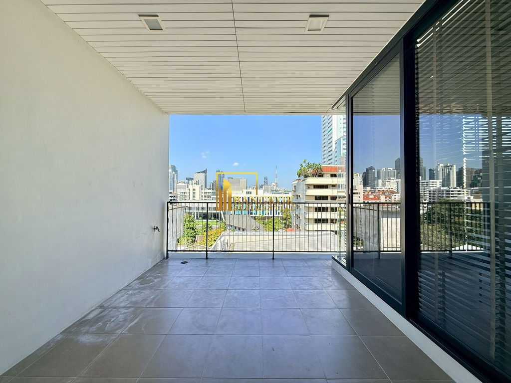 รูป Stunning 4 Bedroom Luxury Apartment in Phrom Phong Area - BR21371AP - รูปที่ 18/65