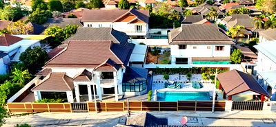 บ้านเดี่ยว ตลาดโรงโป๊ะ : บ้านเดี่ยว 2 ชั้น พร้อมสระว่ายน้ำ  พัทยา  จังหวัดชลบุรี