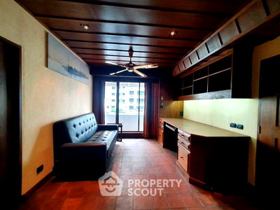 Condos for rent Chulalongkorn University : 2-BR Condo at Diamond Tower Condominium near BTS Chong Nonsi (ID 1429286)