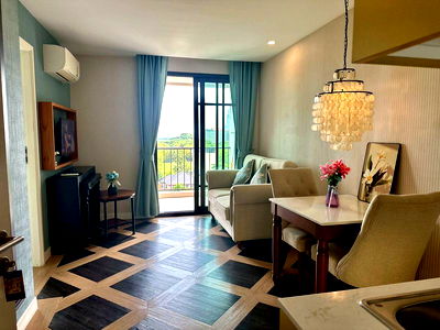 Condos for sale : Espana Jomtien Condo for Sale in Jomtien Pattaya