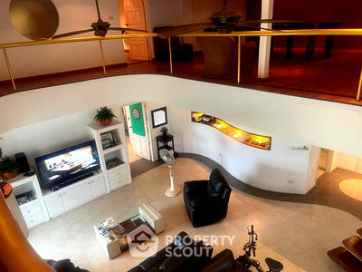 ขายคอนโด : คอนโด 3-ห้องนอน ที่ รอยัล ฮิลล์ รีสอร์ท ใกล้ พัทยาใต้ (ID 2102764)