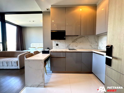Condos for rent : Luxury Living in Asoke at an Unbeatable Price! 1-Bedroom at The Esse Singha Complex