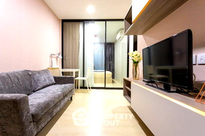 Condos for sale : 1-BR Condo at Knightsbridge Phaholyothin Interchange in Anusawari (ID 687824)