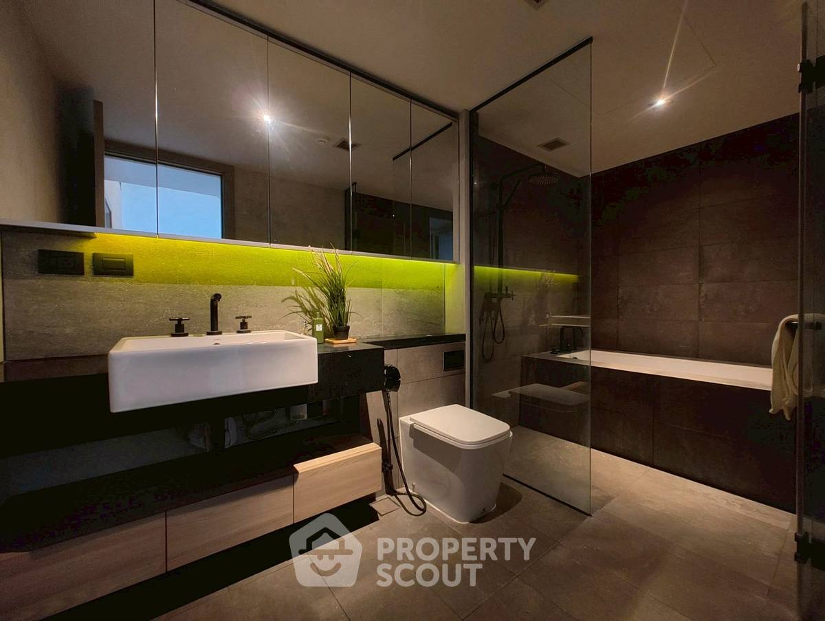 รูป คอนโด 3-ห้องนอน ที่ เดอะ ลอฟท์ อโศก ใกล้ MRT เพชรบุรี (ID 2527368) - รูปที่ 11/12