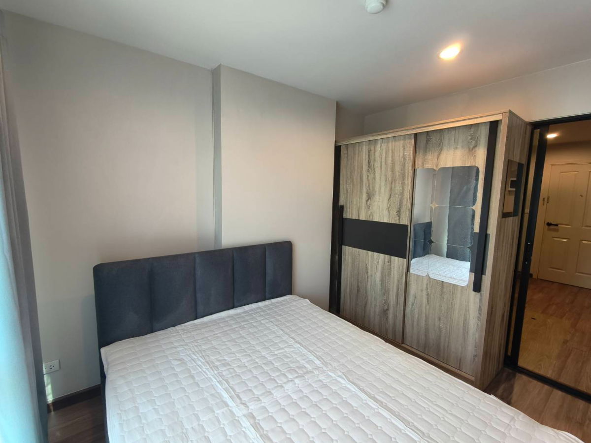 รูป ให้เช่า คอนโด ไฮ สุทธิสาร ชั้น 2 วิวสวน ส่วนตัว เตียง-ที่นอนใหม่ ห่างจาก สถานี MRT สุทธิสาร ประมาณ 1.5 กม. - รูปที่ 4/8