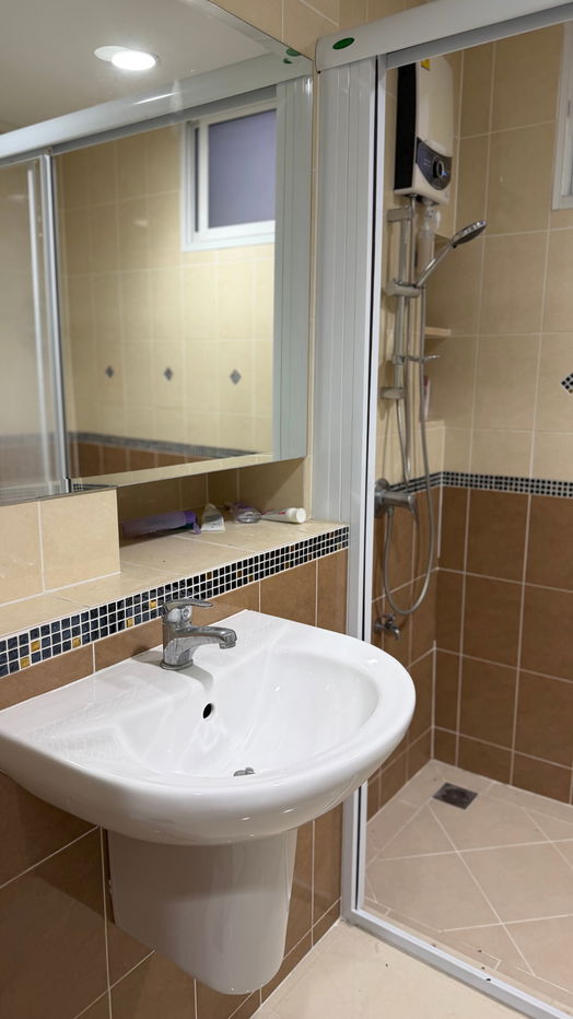 picture For Rent: 3-Story Corner Townhome – Baan Klang Muang Essence On Nut-Wongwaen (3BR/3BA) - 12/17