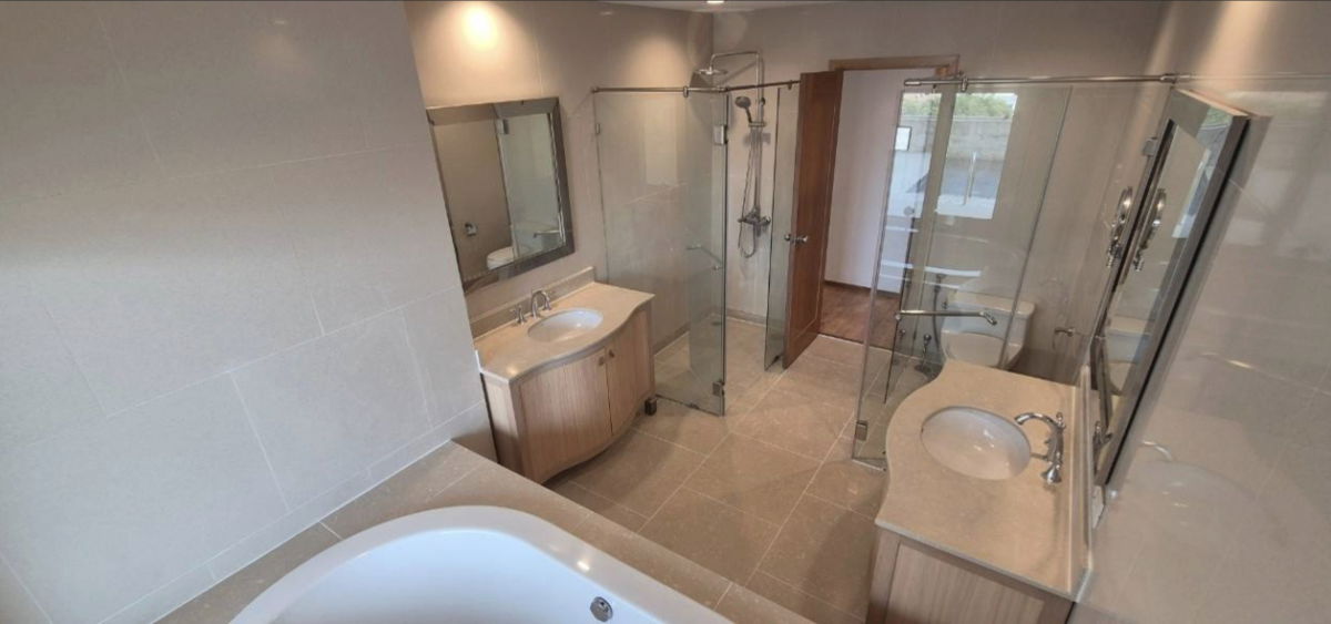 รูป ใครหาห้องใหญ่ห้ามพลาด - 3B4B 370.87 ตร.ม. ห้องใหญ่ เฟอร์ครบพร้อมเข้าอยู่ - รูปที่ 6/7