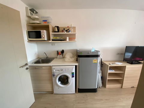 For rent : Elio Del Ray Sukhumvit64 8,500thb/month Line ID : 2424yusuke