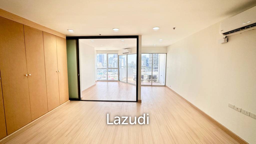 รูป 51.65 sqm 1 Bedroom Condo on High Floor at The Waterford Diamond Khlong Toei Bangkok - รูปที่ 3/12