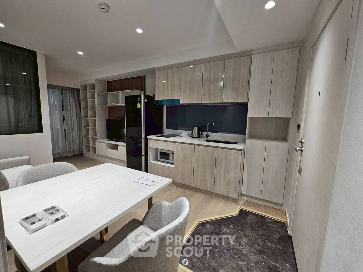 รูป คอนโด 1-ห้องนอน ที่ รูเนะสุ ทองหล่อ 5 ใกล้ BTS ทองหล่อ (ID 2524578) - รูปที่ 4/10