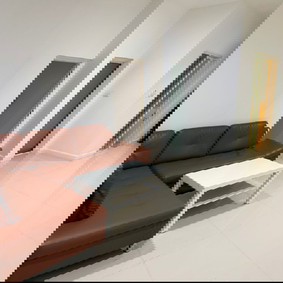 picture For Rent: 3-Story Corner Townhome – Baan Klang Muang Essence On Nut-Wongwaen (3BR/3BA) - 7/17