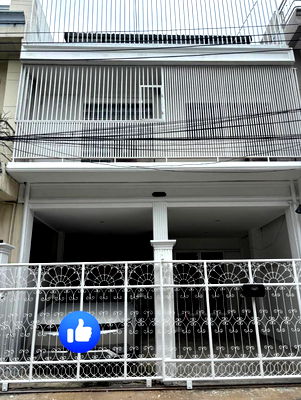 ทาวน์โฮม สุขุมวิท 91 : ทาวน์เฮ้าส์สำหรับขายพร้อมผู้เช่า บนทำเลศักยภาพถนนสุขุมวิท 89/1 บีทีเอสบางจาก เหมาะสำหรับลงทุนและใช้พักอาศัยเอง ทำเลสะดวกมาก นัดดูได้ครับ