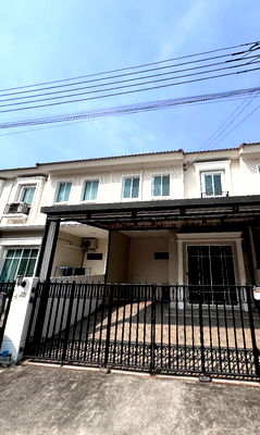 Townhouses for sale Ramkhamhaeng Road : For sale: 2-storey townhouse at Pruksa Ville Ramkhamhaeng–Outer Ring Road, Saphan Sung District, Bangkok.