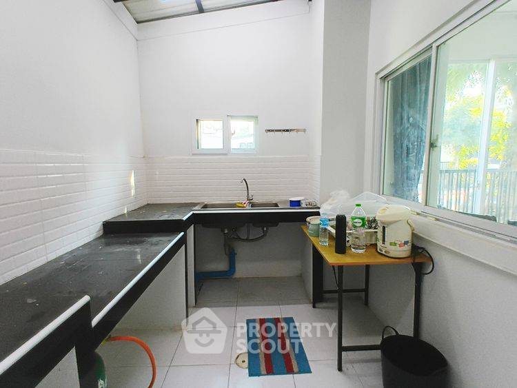 รูป ทาวน์เฮ้าส์ 3-ห้องนอน ใน หลักสอง (ID 2524210) - รูปที่ 4/13