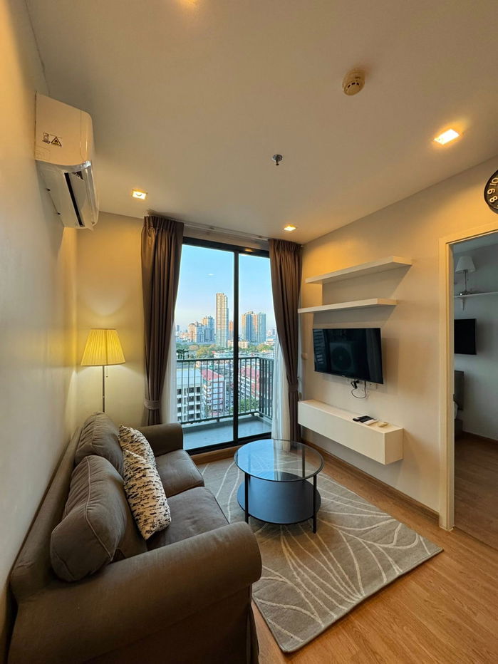 picture ðĒFor RentðĒ Q House Sukhumvit 79. Beautiful room, fully furnished! ðąADD LINE @nathong97 (Replies ⥠24 Hr) AV94 - 3/17
