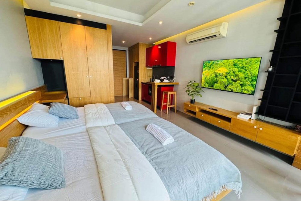 [920081021-160] Condo for Sale Naiharn Phuket.Tenant Secured, Foreigner freehold - image 5