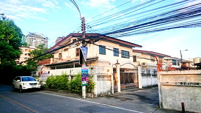 Houses for sale Soi Lasalle (Sukhumvit 105) : House in a prime location near Bearing BTS station.