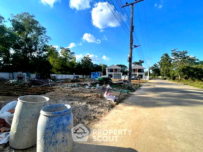 ที่ดิน ไปรษณีย์สันกำแพง : ที่ดินสำหรับปล่อยขาย 9,600 ตารางเมตร แถว ใน ทรายมูล (ID 2527150)